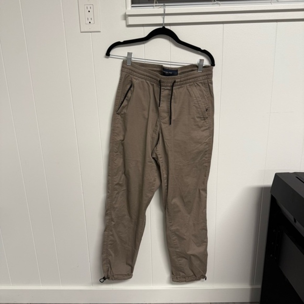 Abercrombie & Fitch Tan Joggers - Relaxed Fit